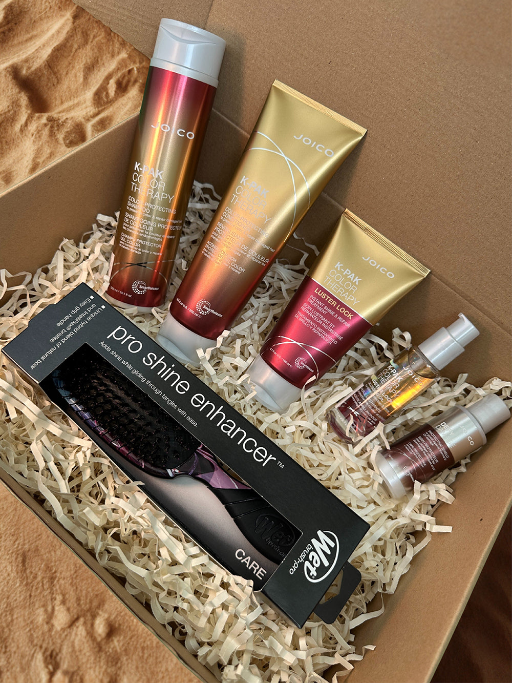 Box reparación cabello teñido Joico Color Therapy + Cepillo Wet Brush de regalo