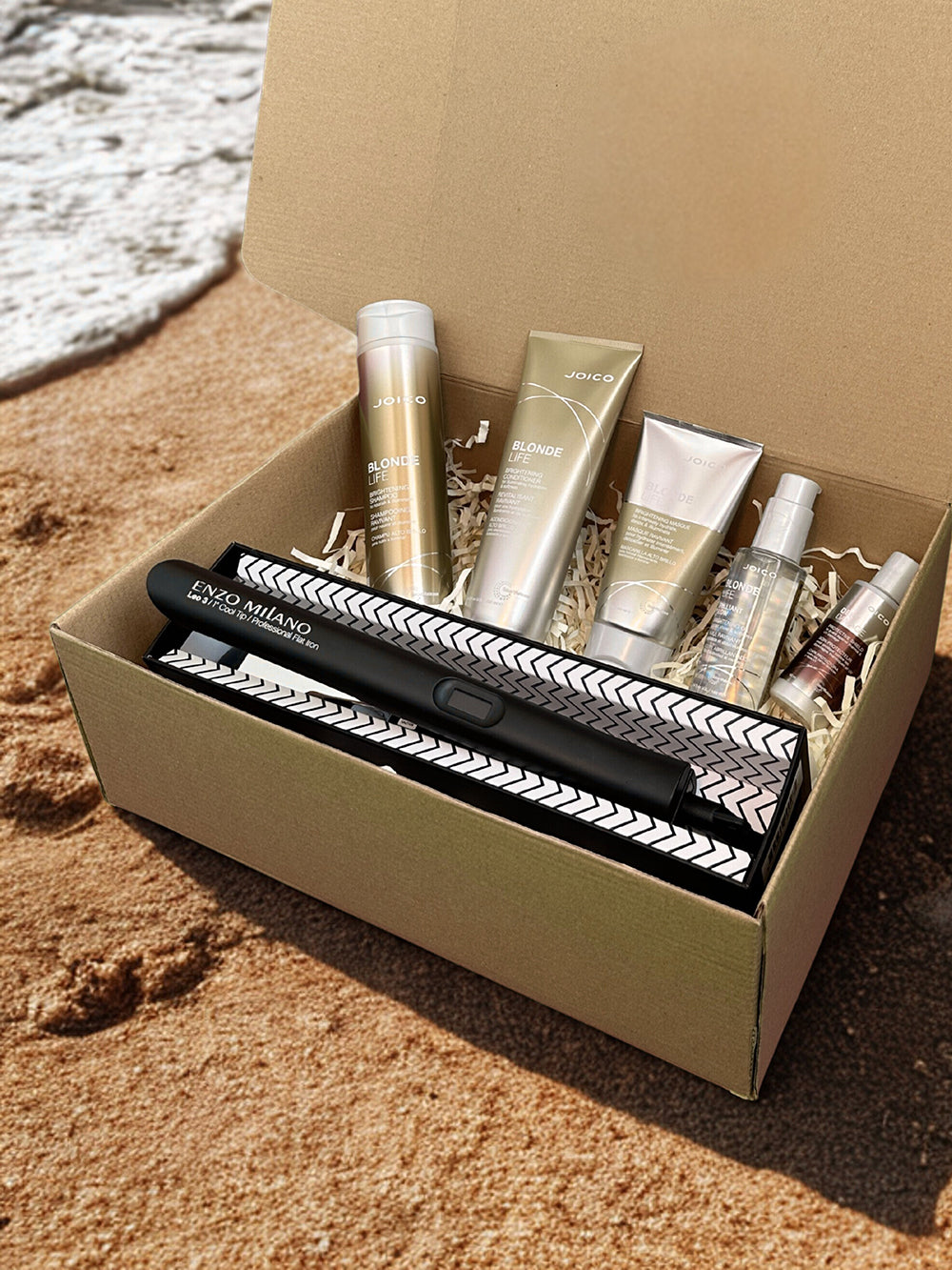 Box reparación cabello con mechas Joico Blonde Life + Plancha Profesional de regalo