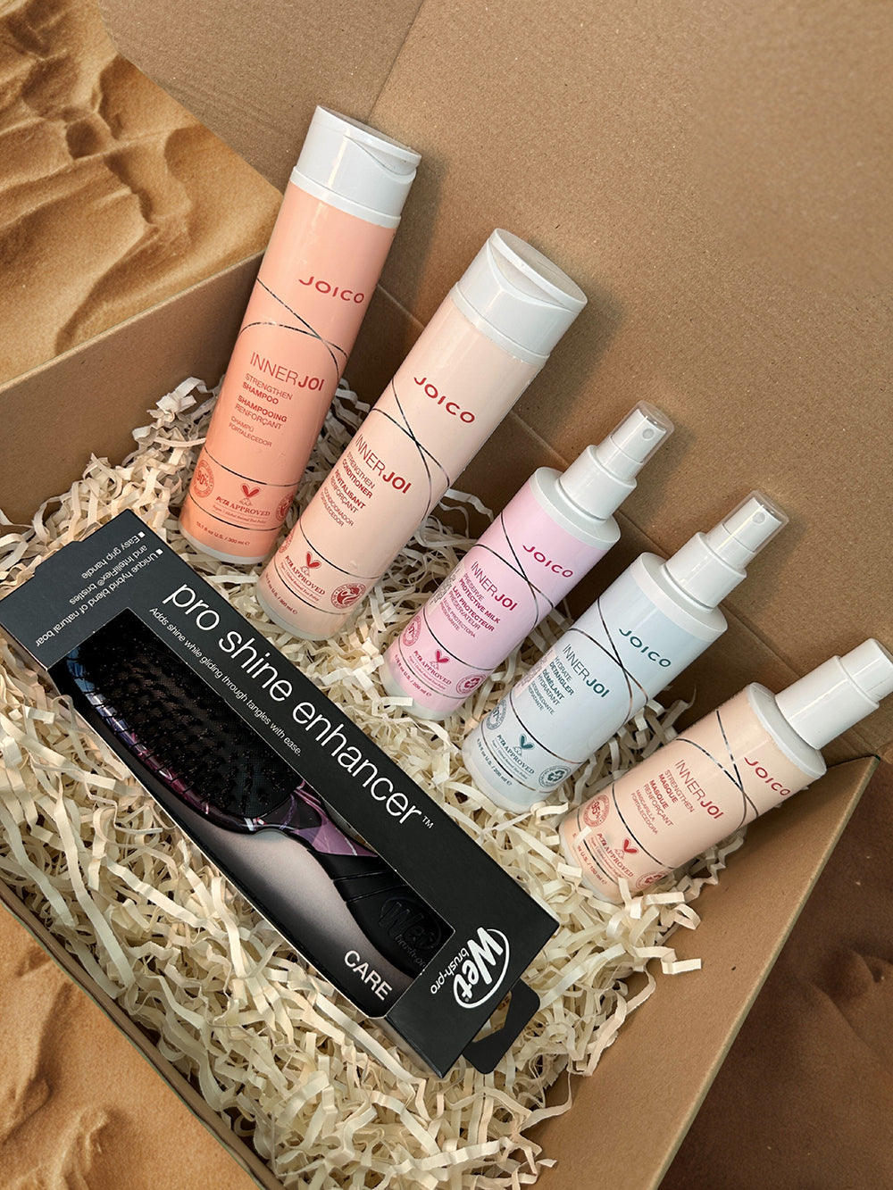 Box vegano reparación Joico Inner Joi Strengthen + Cepillo Wet Brush de regalo